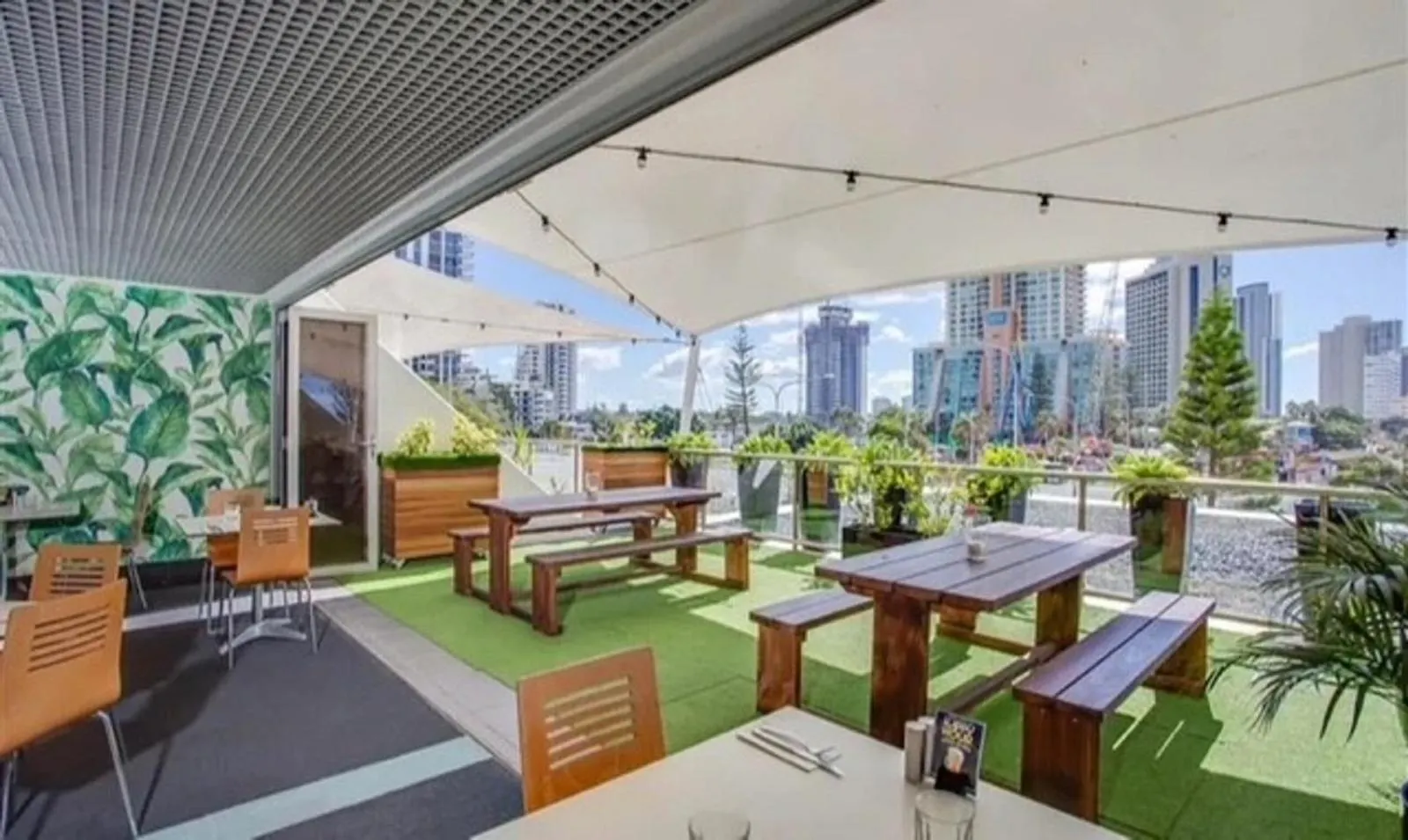 Sea View Heart Of Surfers Paradise
