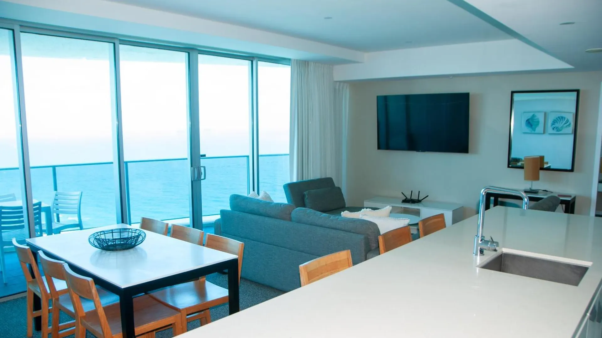 Number 1 H Residences - Wifi, Parking & By Holidays شقة غولد كوست