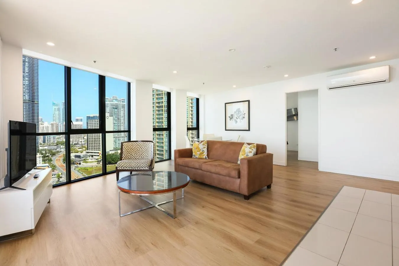 Rhapsody Surfers Paradise Beachfront Sleeps 6 - Optimise Gold Coast