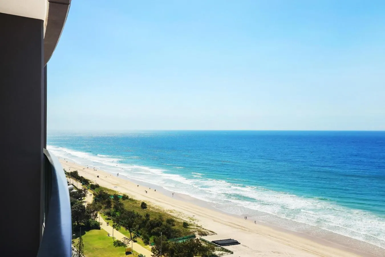 Rhapsody Surfers Paradise Beachfront Sleeps 6 - Optimise *