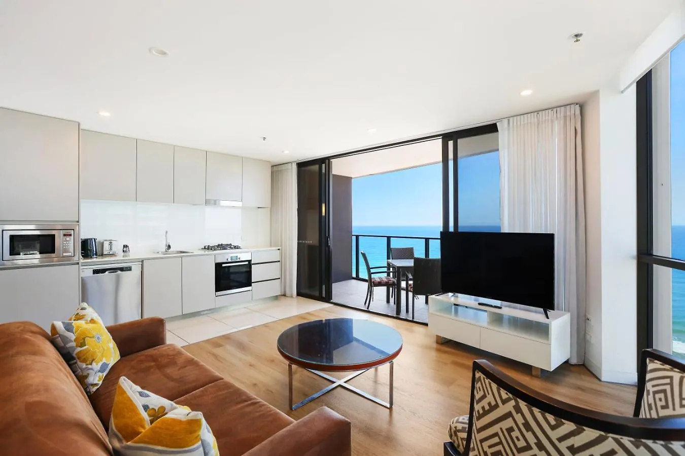 Rhapsody Surfers Paradise Beachfront Sleeps 6 - Optimise