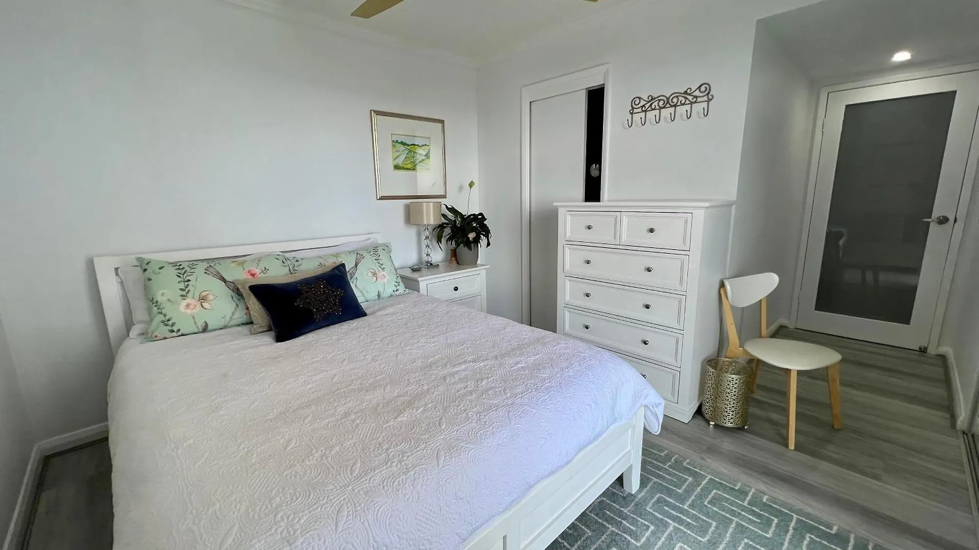 Broadwater Parklands Paradise-one & Two Bedroom Gold Coast