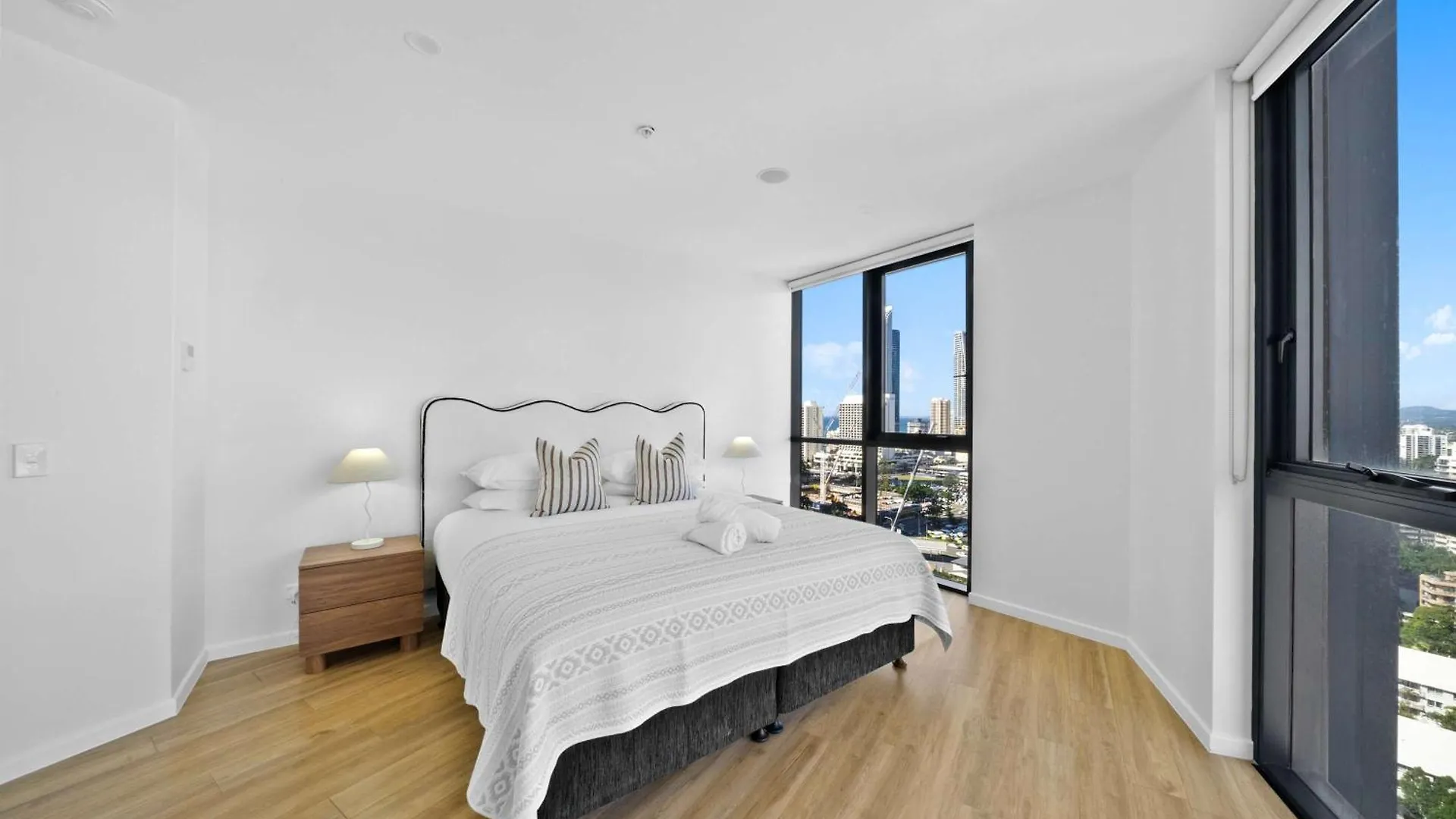 Panorama Paradise By Khove Apartment