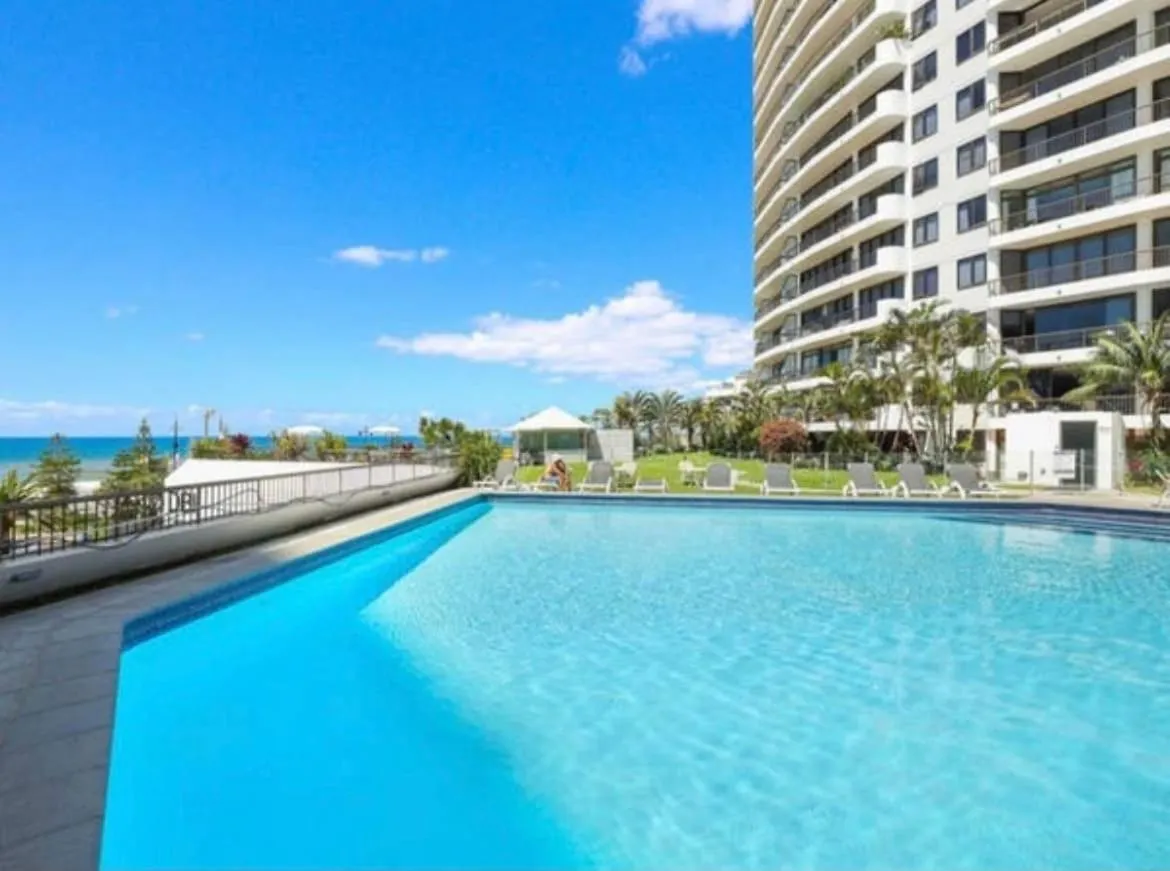 Lejlighed Beachfront Hideaway - Serenity By The Sea Gold Coast