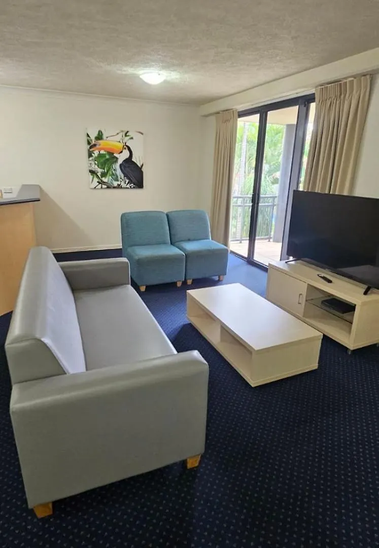 Apartment Ultimate Getaway Pools, Waterslides And Steps From The *