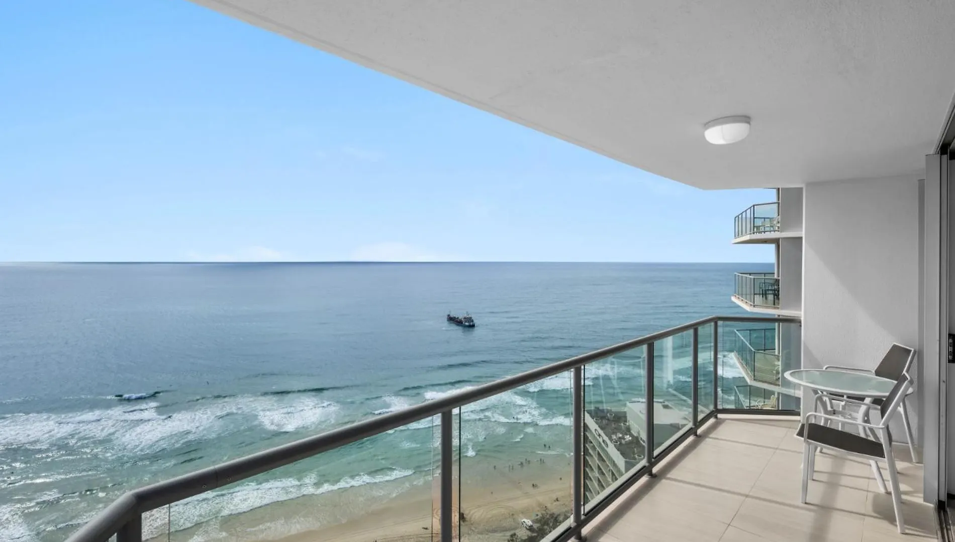 Peninsula Surfers Paradise - Hosted By Coastal Letting