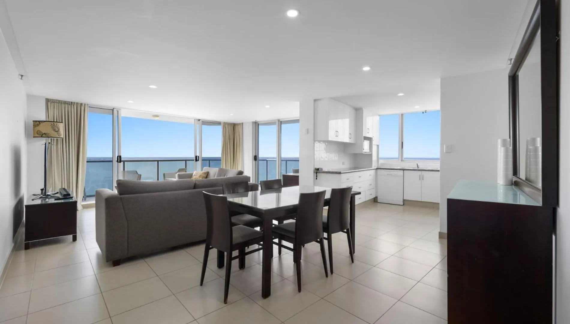 Peninsula Surfers Paradise - Hosted By Coastal Letting Apartment *