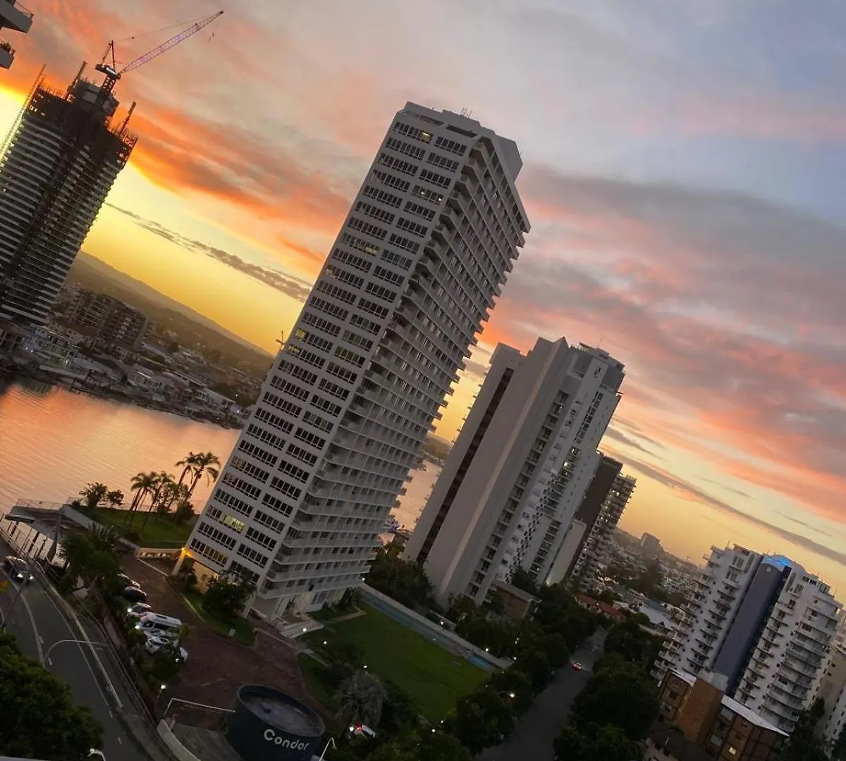 Apartment Bellagio@chevron, Luxe, 2 Bedroom In The Heart Of Surfers Paradise!