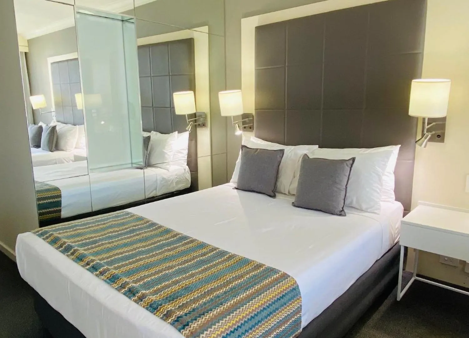 Sea View Heart Of Surfers Paradise Hotel Gold Coast