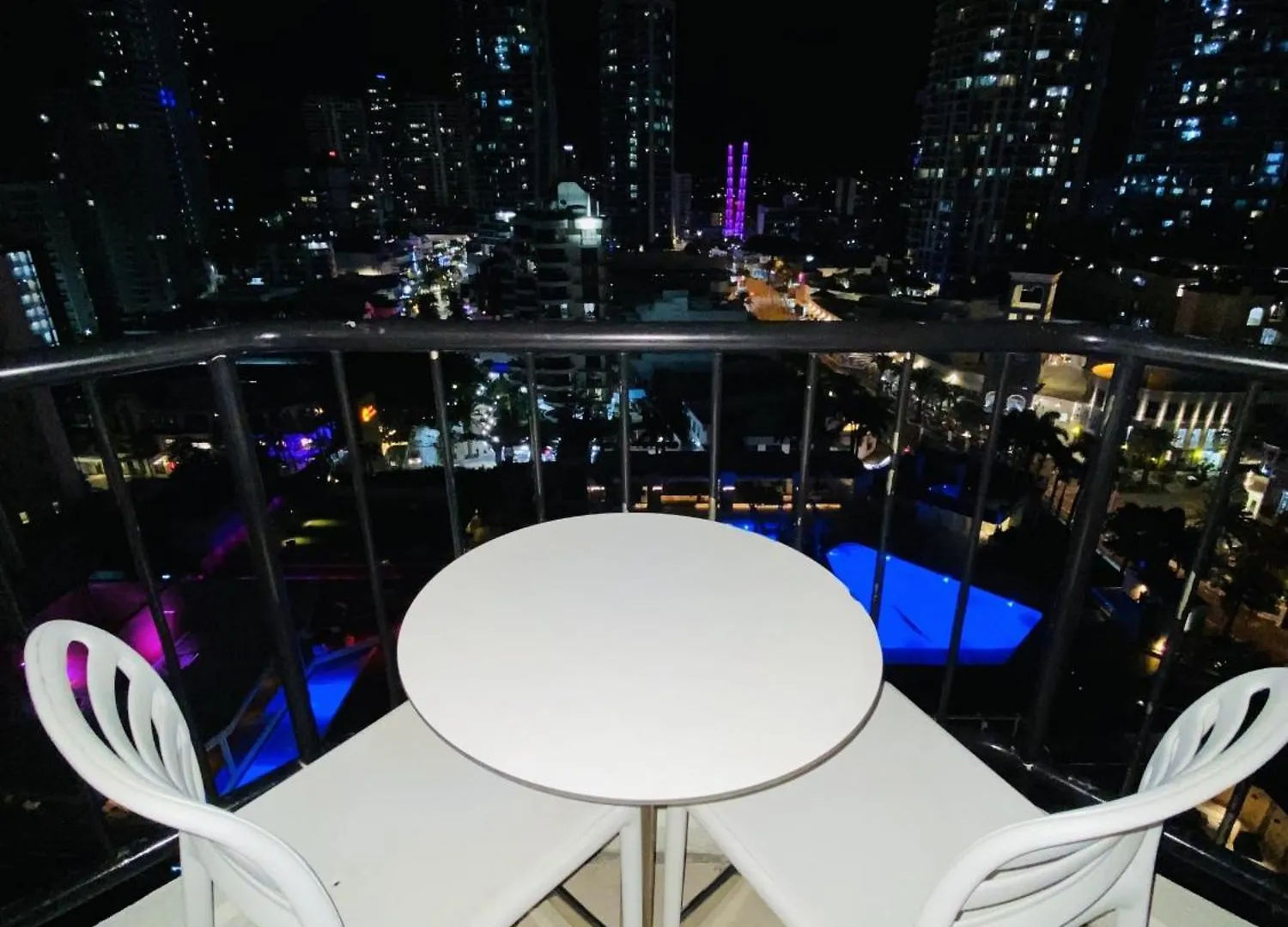 Sea View Heart Of Surfers Paradise