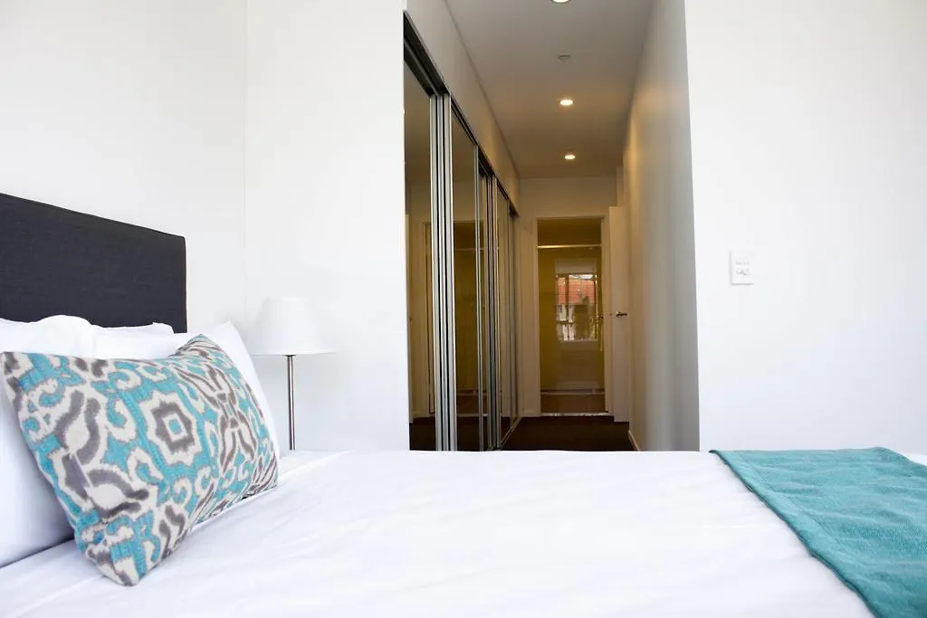 Synergy Broadbeach - Official גולד קוסט