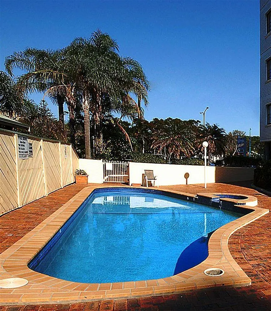 Burleigh Gardens North Hi-rise