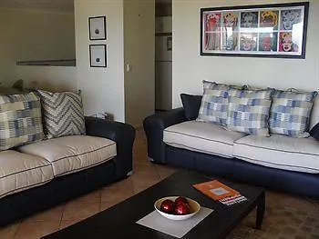 Little Cove Currumbin 4*
