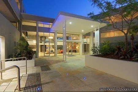 Chancellor Lakeside Aparthotel