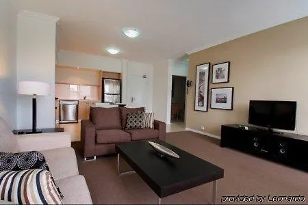 Chancellor Lakeside Aparthotel