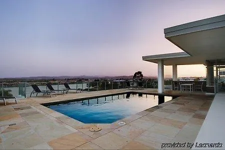 Chancellor Lakeside Apartahotel 4*