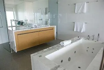 Nirvana By The Sea Appart hôtel