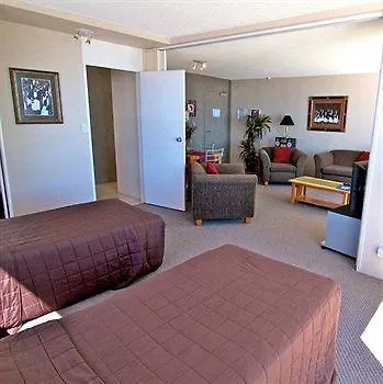 President - Absolute Beachfront Hotel apartamentowy