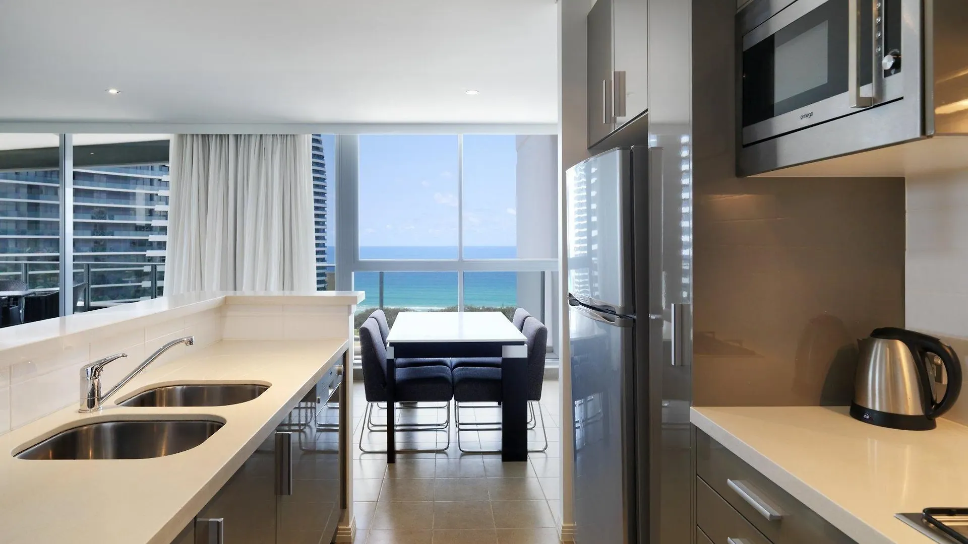 Meriton Broadbeach Szálloda Gold Coast
