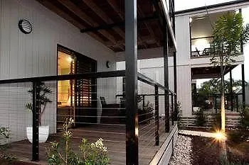 מלון Tallebudgera Creek Tourist Park 2*