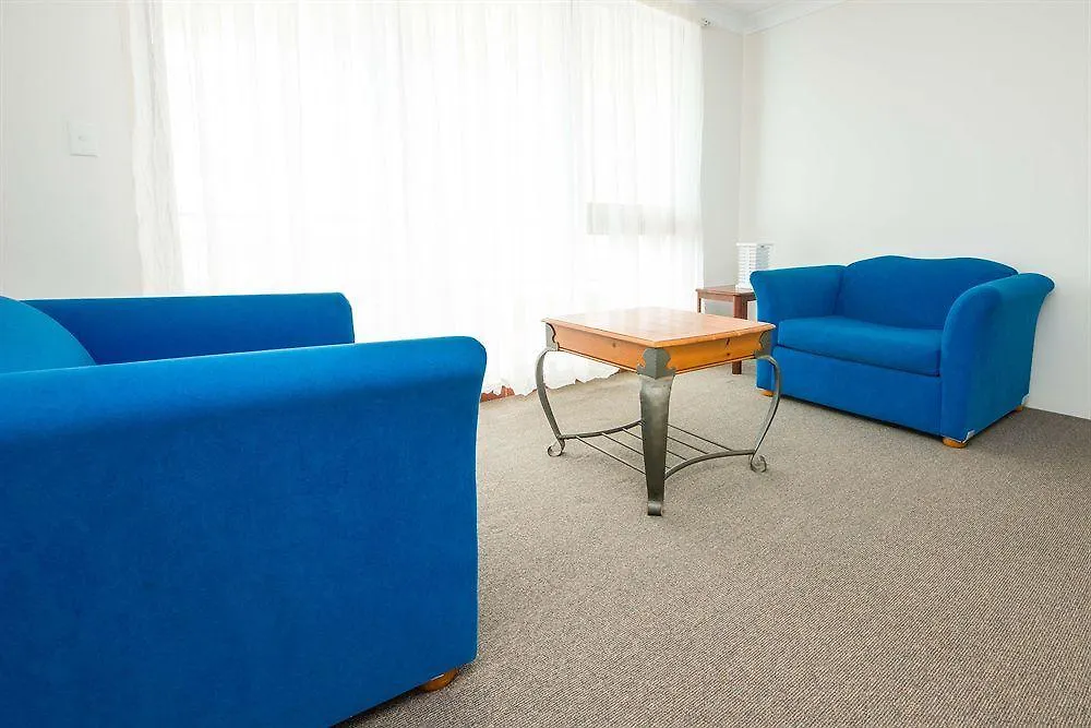 Broadwater Shores Waterfront Aparthotel Gold Coast