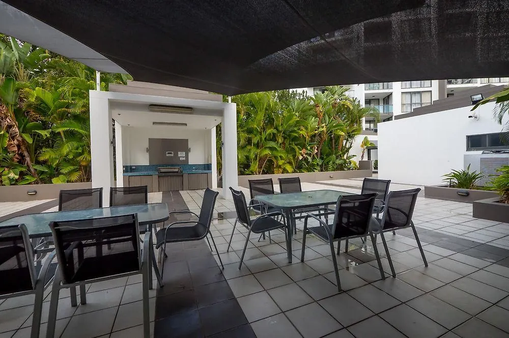 Ipanema Surfers Paradise 4*