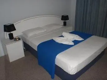 Anchordown Aparthotel 3*