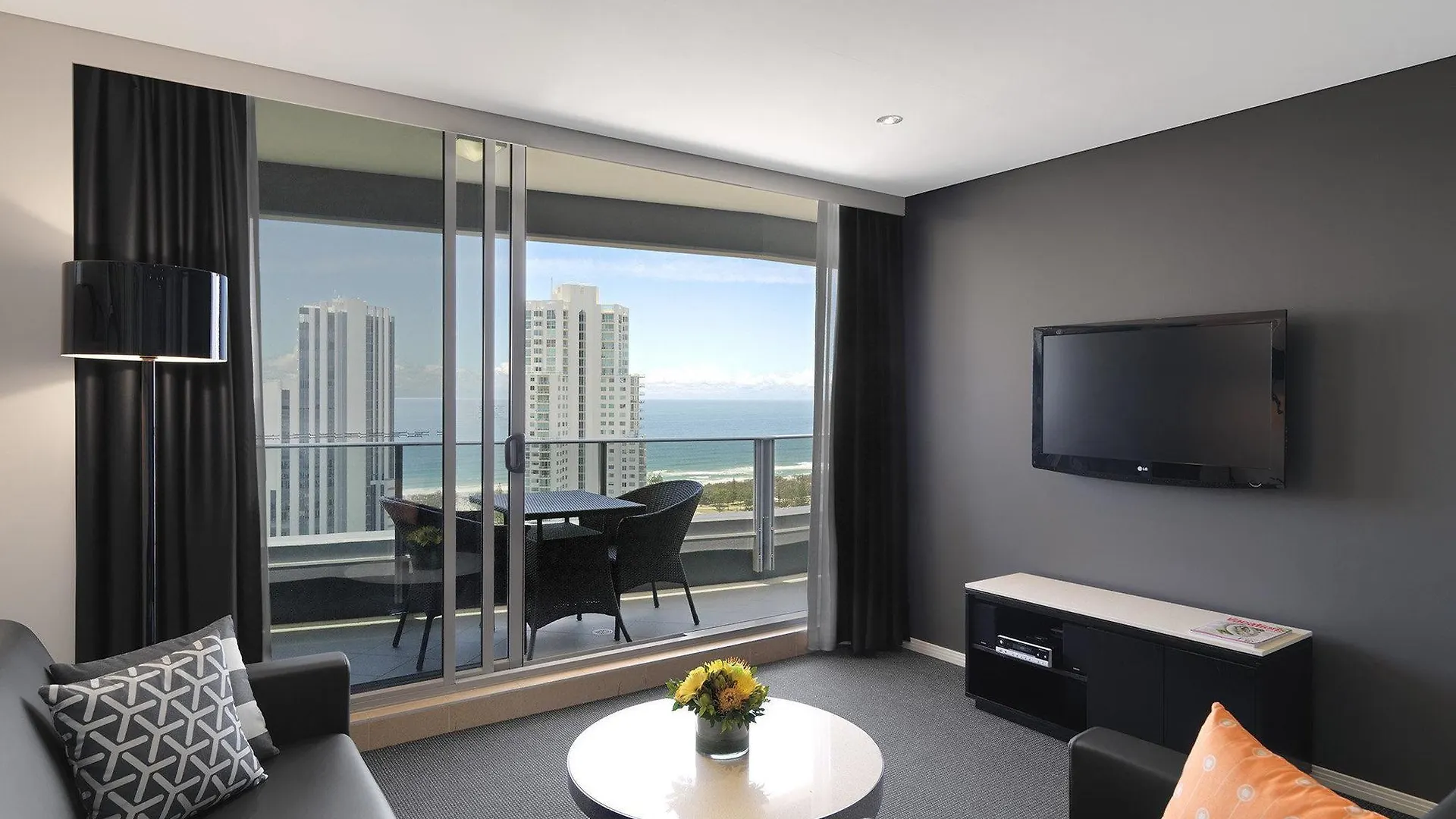 Meriton Broadbeach Szálloda