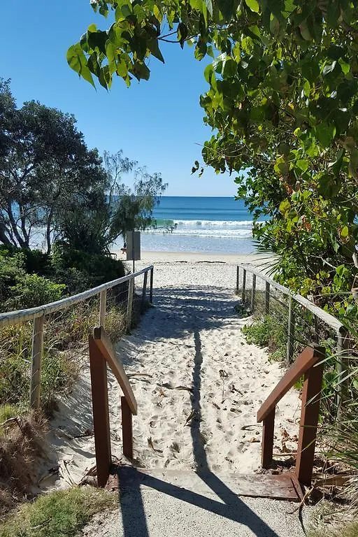 Motel Burleigh Break 3*