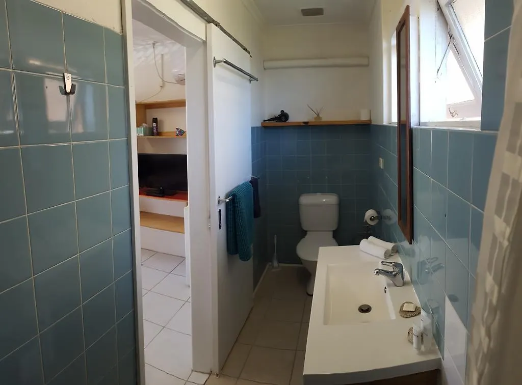 Motel Burleigh Break