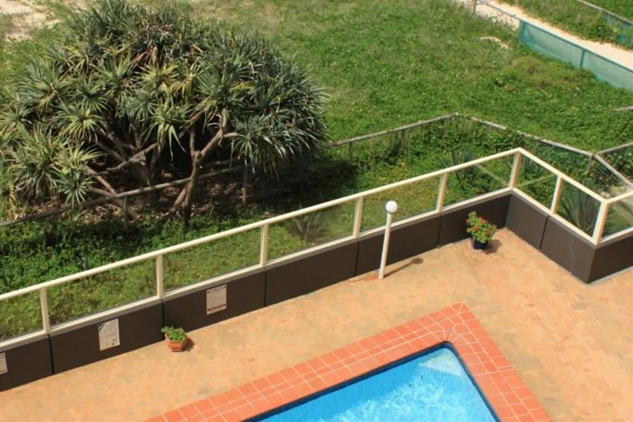 President - Absolute Beachfront Hotel apartamentowy
