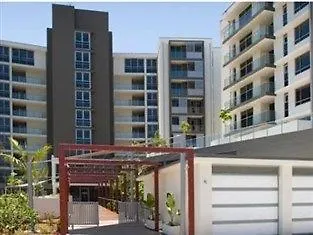 Aparthotel Signature Waterfront Gold Coast