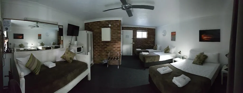 Coomera Motor Motel 3*