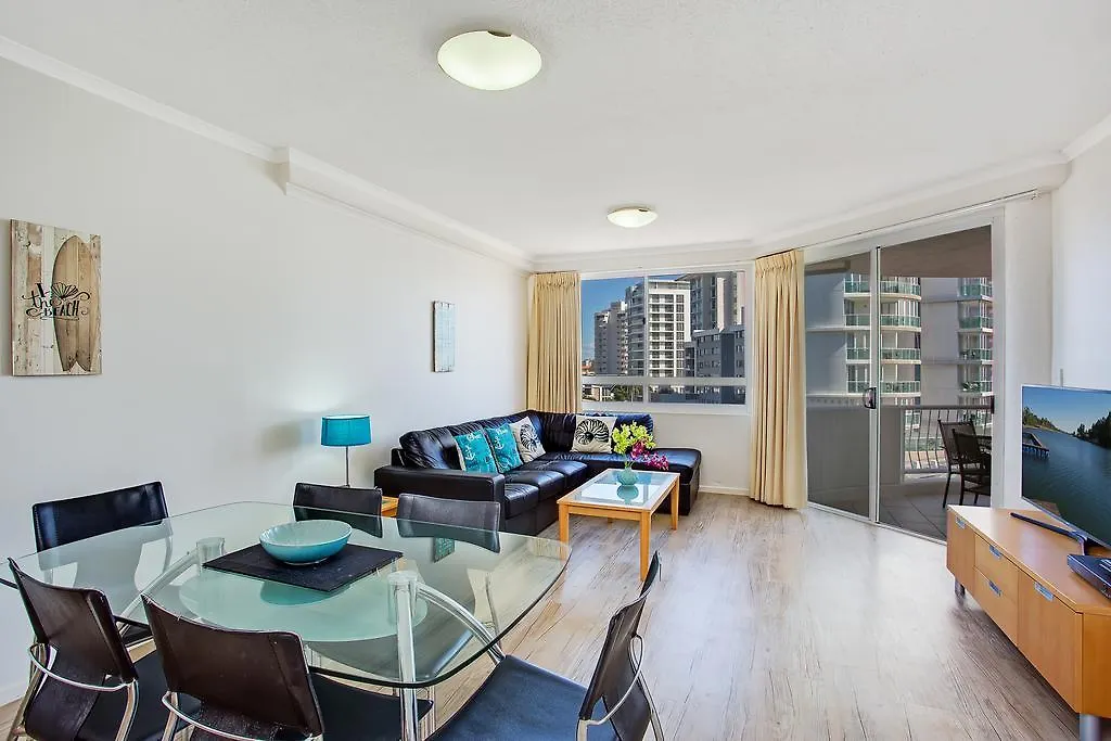 Kirra 4* Gold Coast