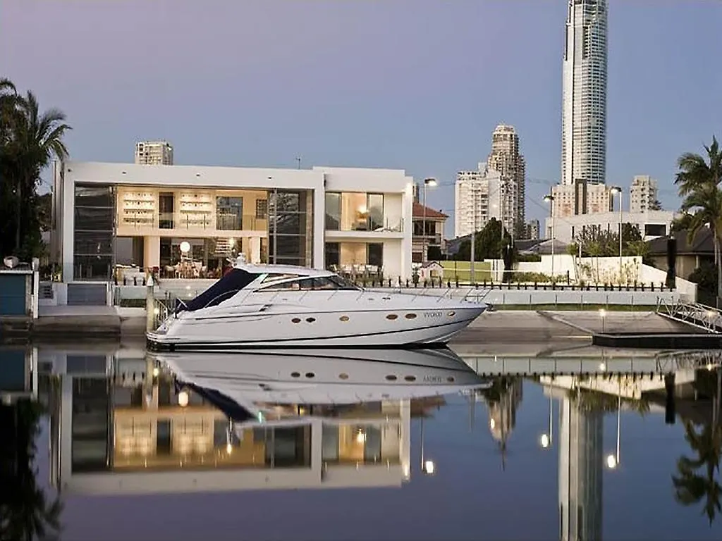 בית הארחה Luxury Waterfront גולד קוסט