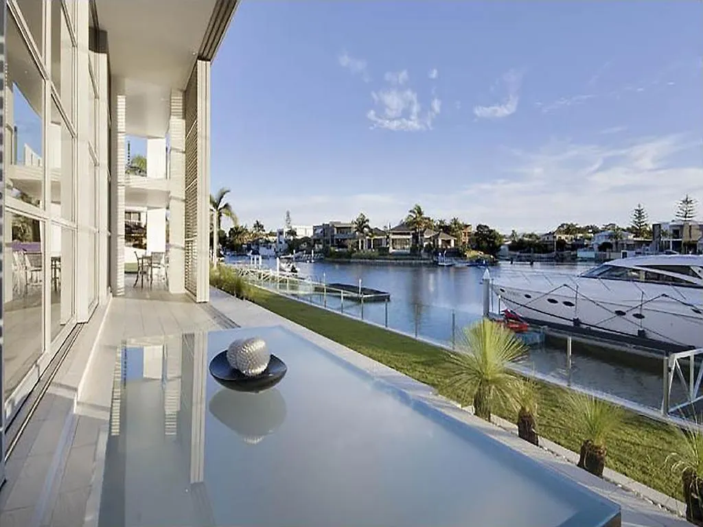 Luxury Waterfront 5*