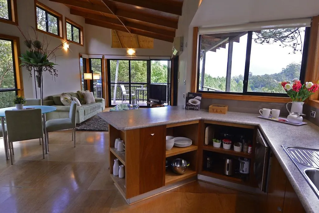 Ecoasis Lodge Uki