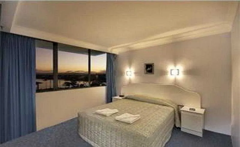 Capricorn One Beachside - Official Hotel apartamentowy