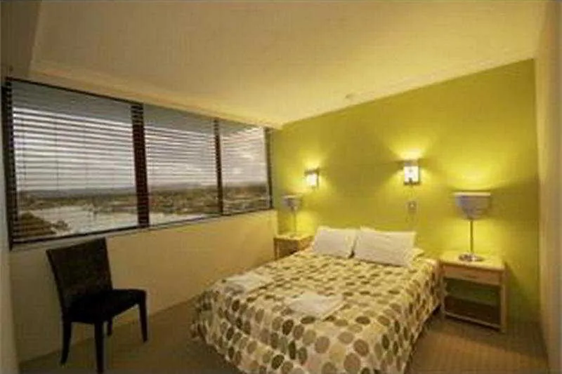 Hotel apartamentowy Capricorn One Beachside - Official 4*