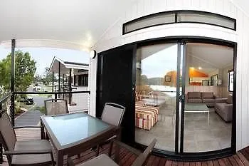 Tallebudgera Creek Tourist Park גולד קוסט