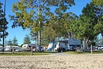 Tallebudgera Creek Tourist Park Hotel 2*