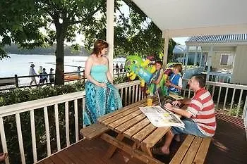 Tallebudgera Creek Tourist Park מלון 2*