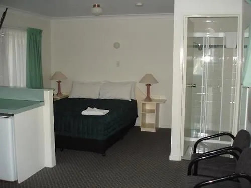 Aparthotel Southport & 3*