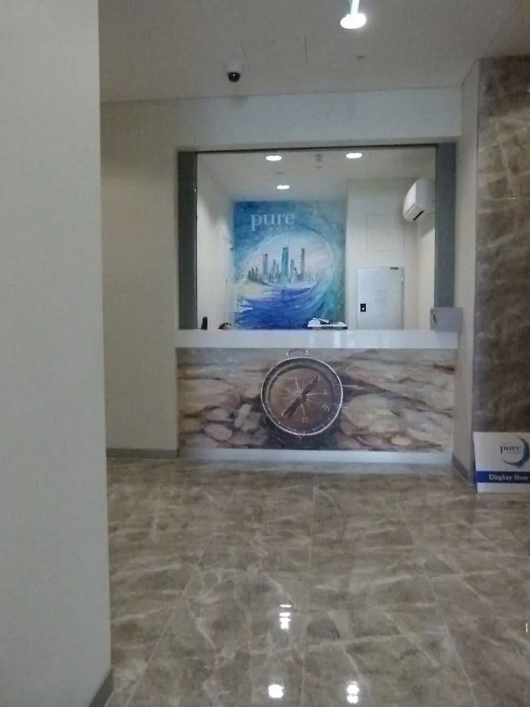 Ξενοδοχείο με διαμερίσματα Pure Kirra 3*