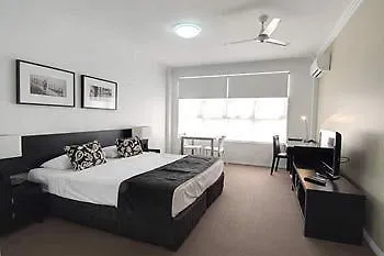 Aparthotel Chancellor Lakeside 4*