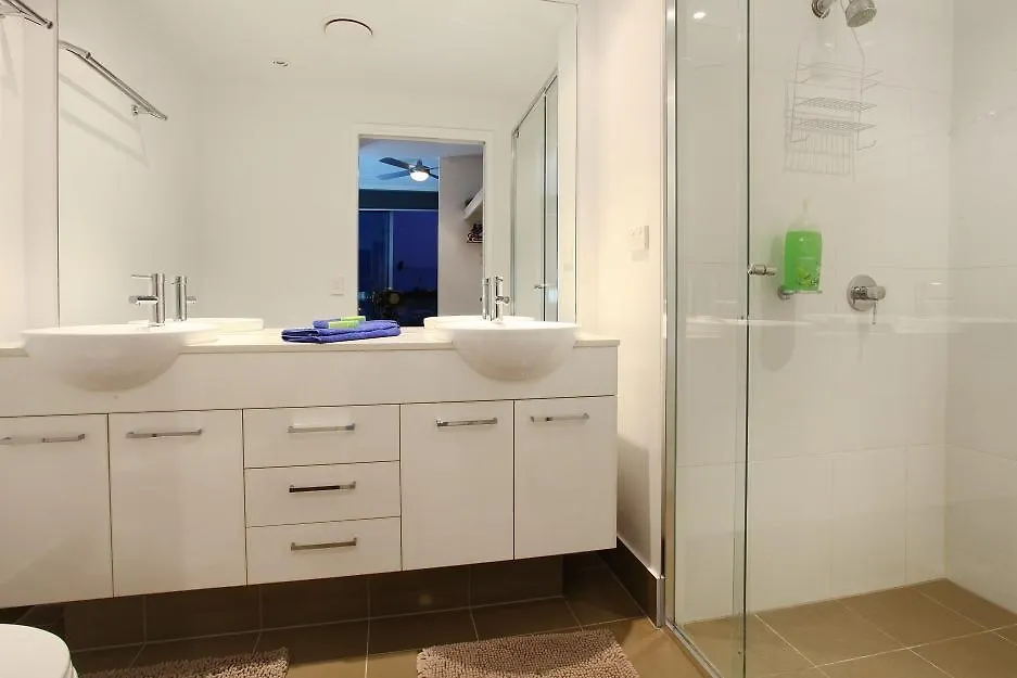 Harbour Quays Apartment Gold Coast