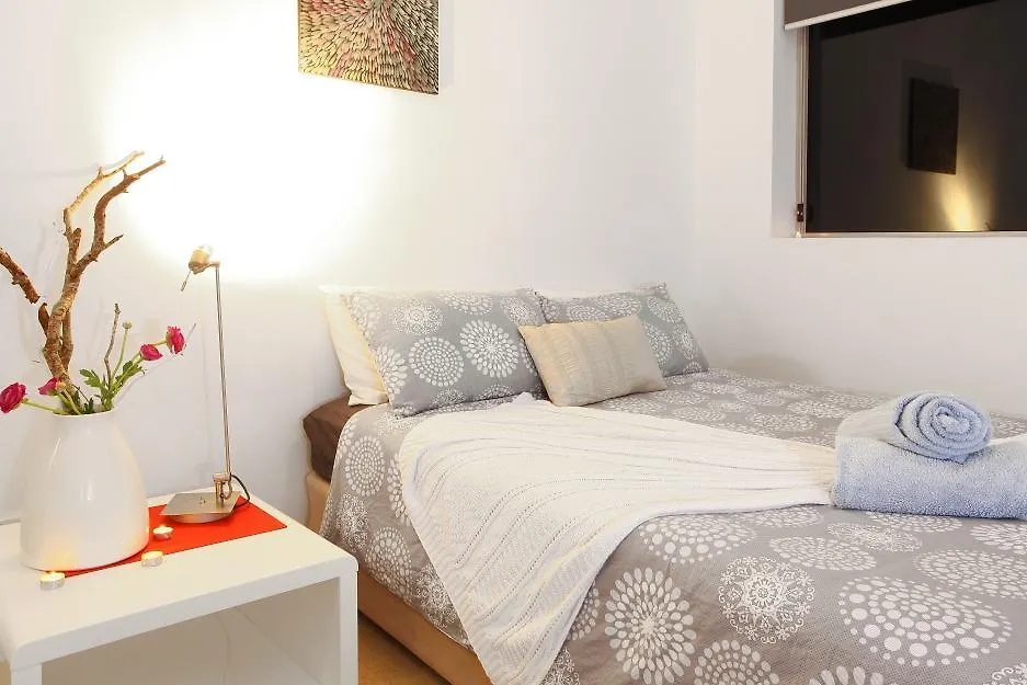 Harbour Quays Apartment *