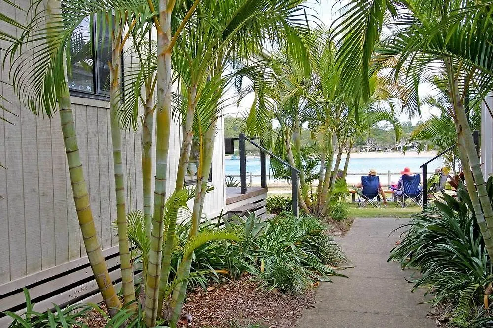 Tallebudgera Creek Tourist Park 2*