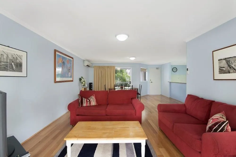 Aparthotel Chidori Court 3*