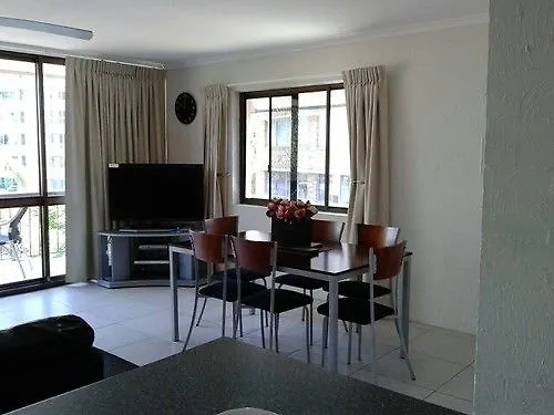 Lägenhetshotell Burleigh Palms 3*